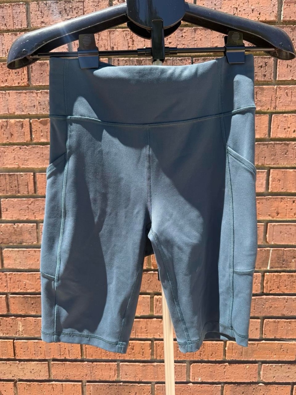 Lululemon Invigorate High-Rise Short 10" Iron Blue Size 8 LW7BEDS Biker Shorts